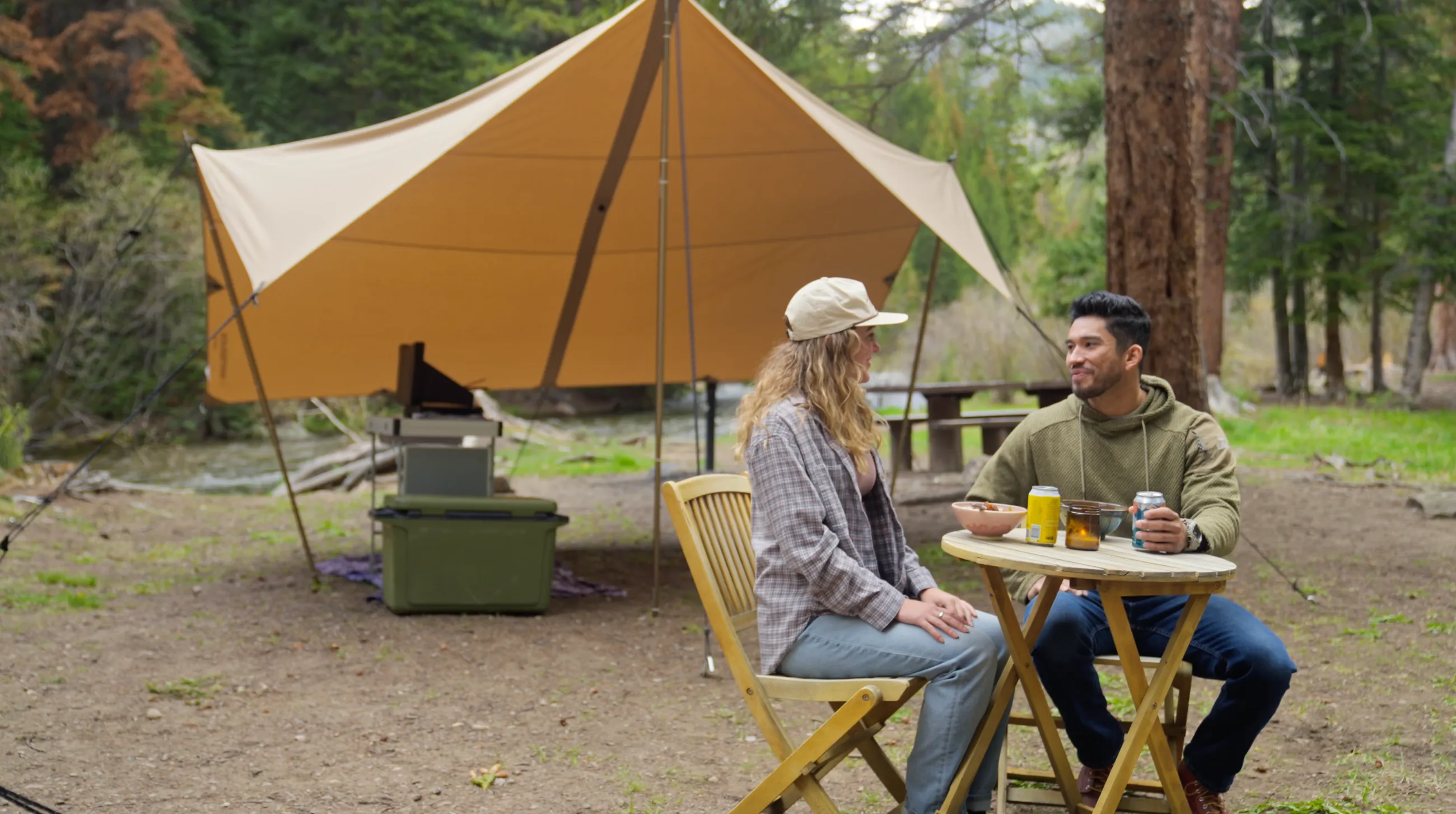 Whitduck Outdoors Sunshade Configurations Video